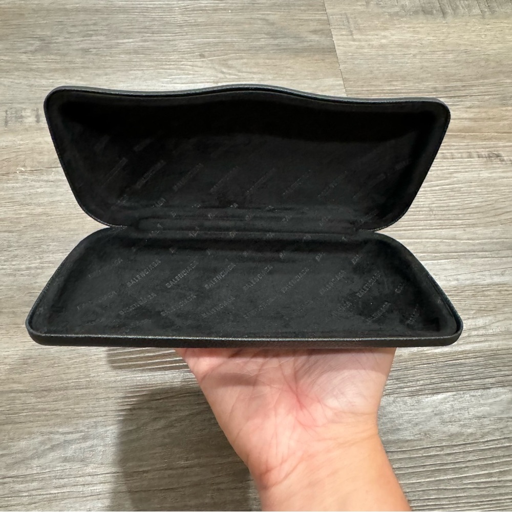 Balenciaga Sunglasses Logo Hard Shell Case - Picture 2 of 5